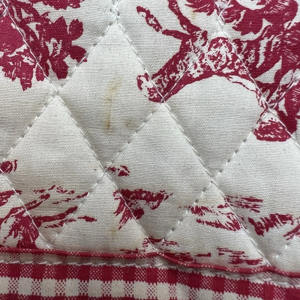 Bueno Women's Red/Cream Toile Toiletry Travel Bag STAINS/SOILING